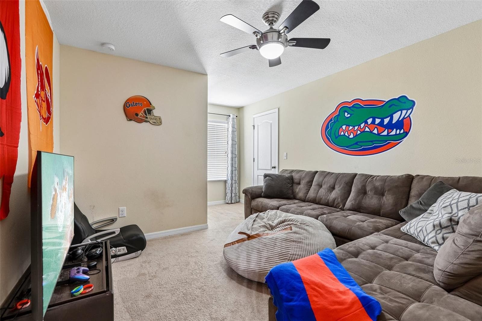 Townhouse at 20306 STARFINDER WAY, TAMPA, photo 19 of 28