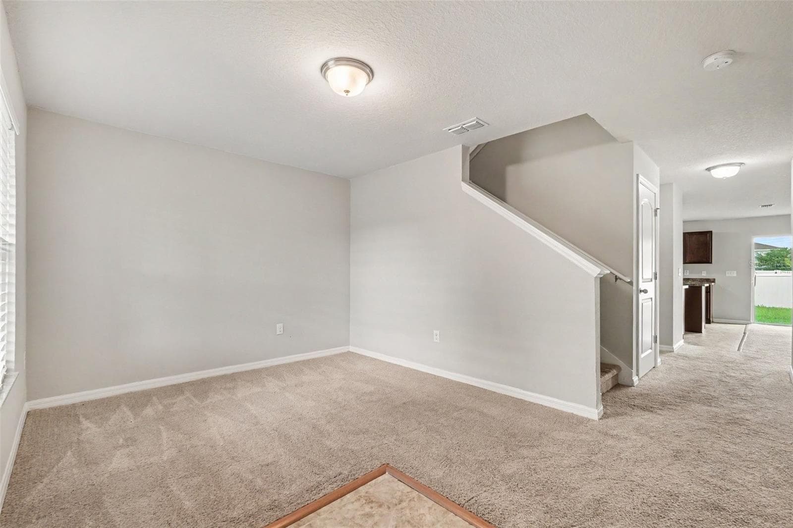 Single Family Residence at 4189 HIGH RIDGE AVE, SPRING HILL, photo 6 of 31