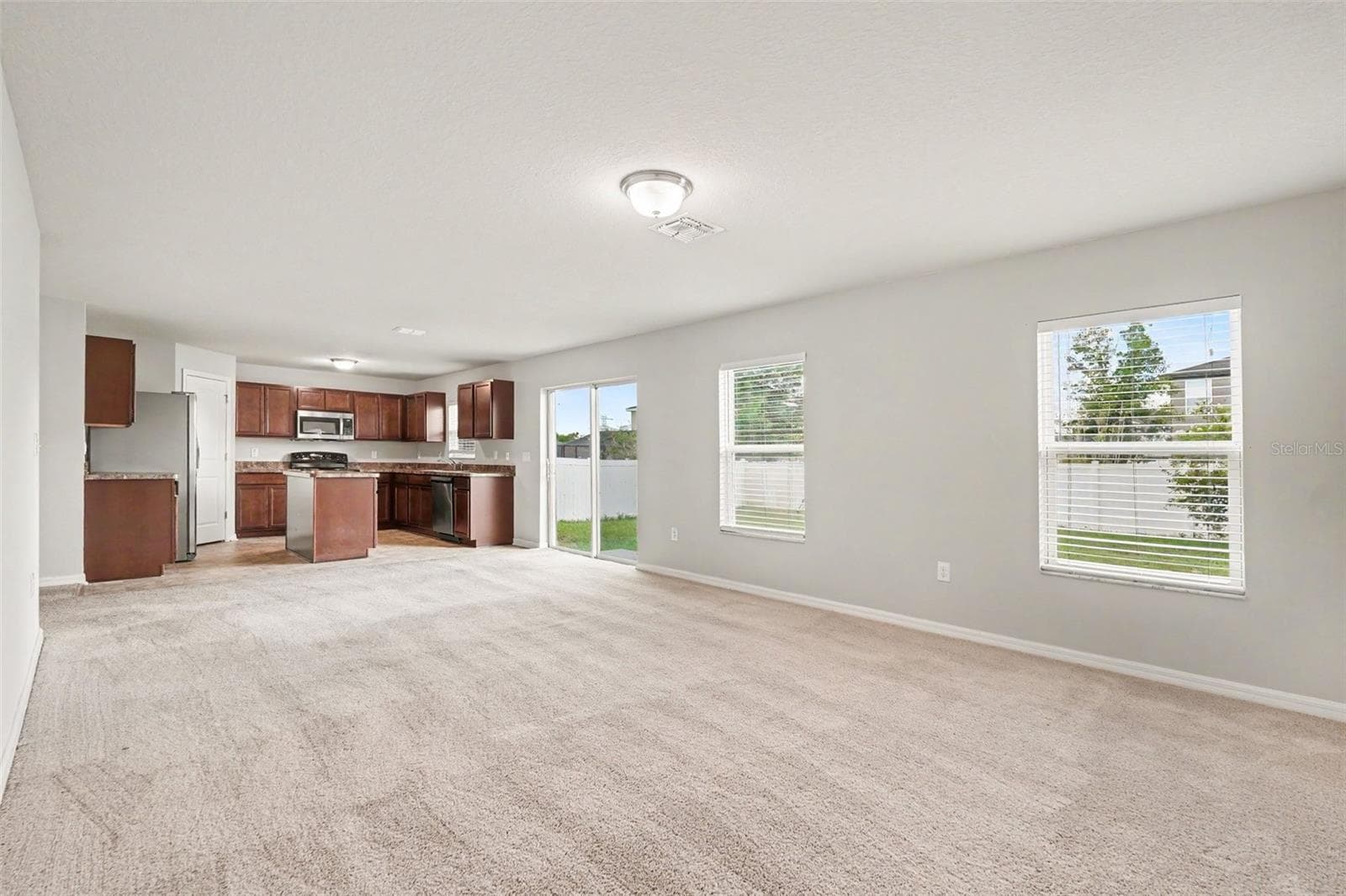 Single Family Residence at 4189 HIGH RIDGE AVE, SPRING HILL, photo 8 of 31