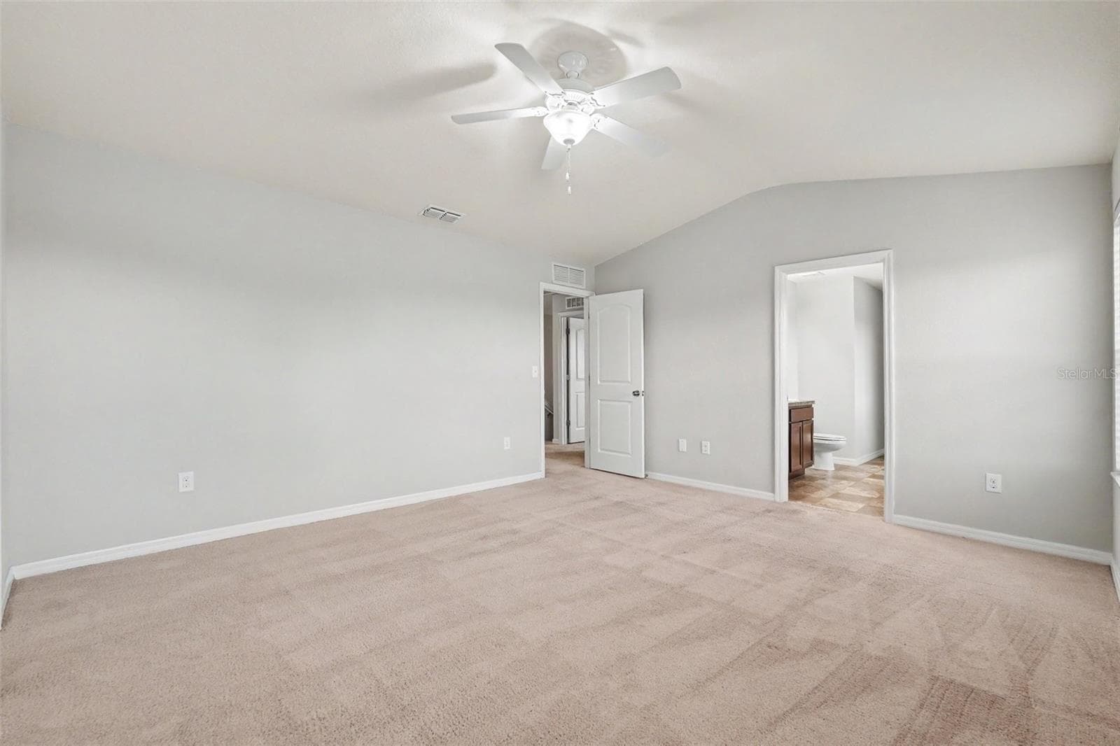 Single Family Residence at 4189 HIGH RIDGE AVE, SPRING HILL, photo 14 of 31