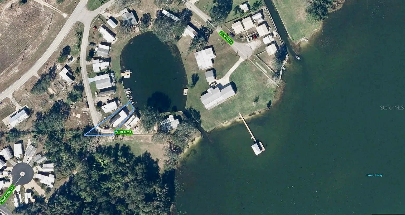 Mobile Home at 16 W PALM CIR, LAKE PLACID, photo 2 of 32