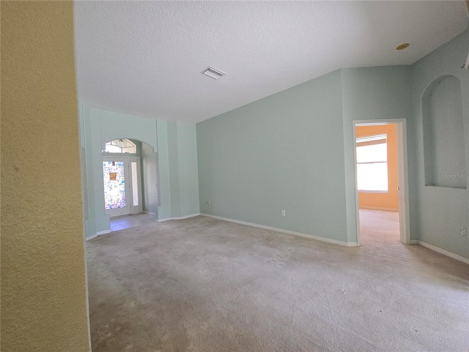 Formal Living Room - 4106 BALINGTON DR, VALRICO