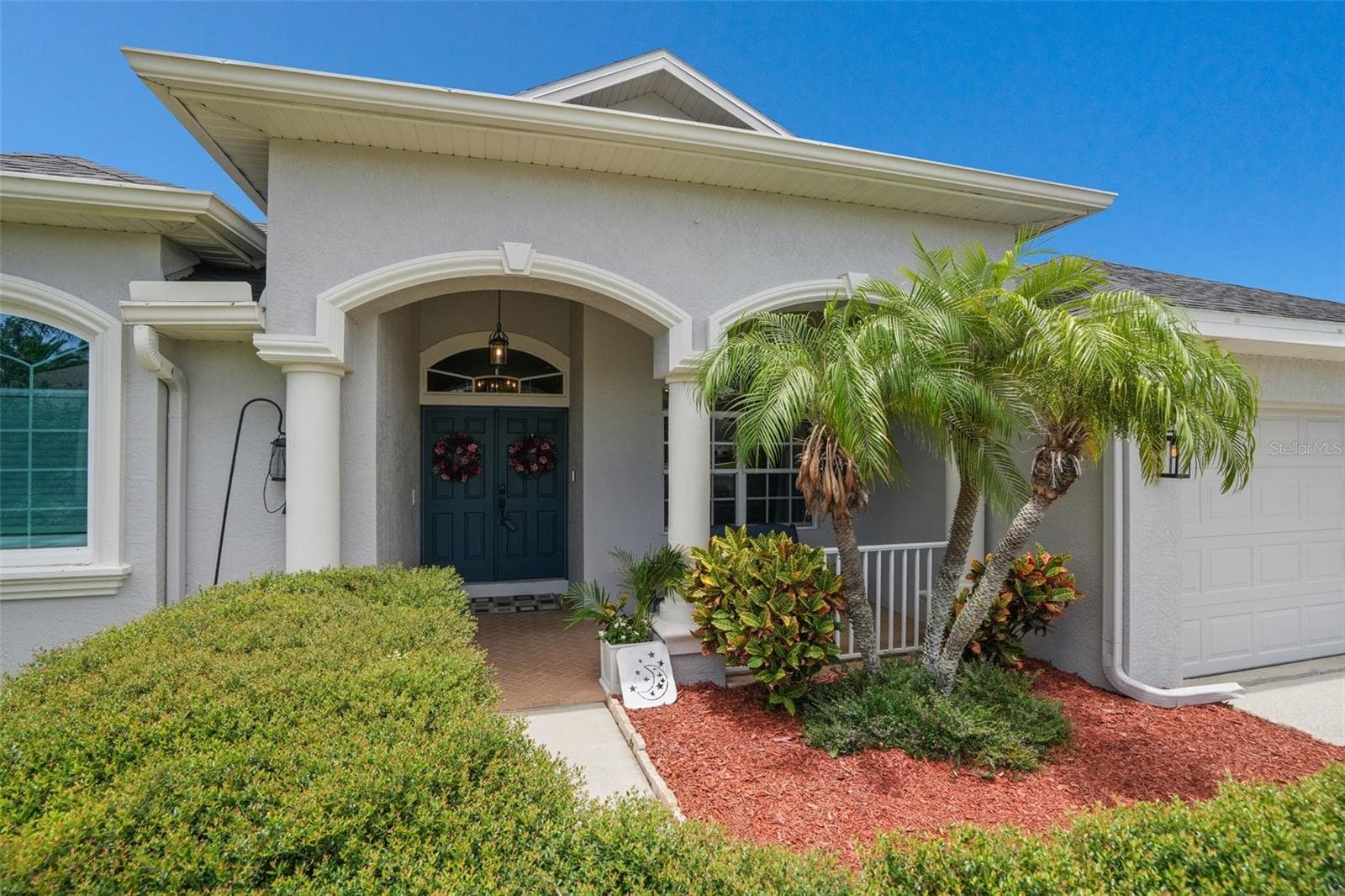 Front Entry - 2117 LARKSPUR CT, TRINITY