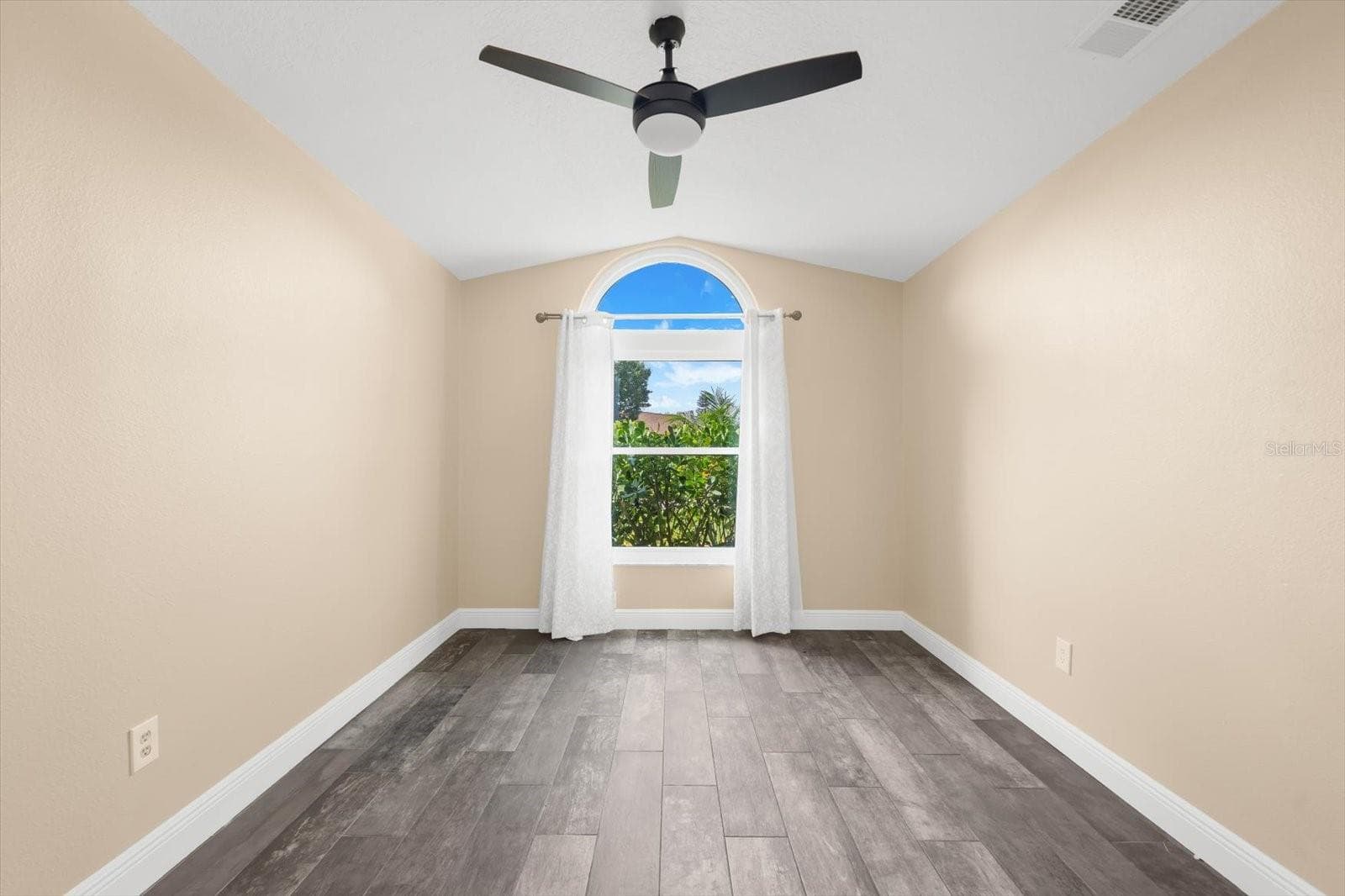Single Family Residence at 1874 STABLE TRL, PALM HARBOR, photo 33 of 59