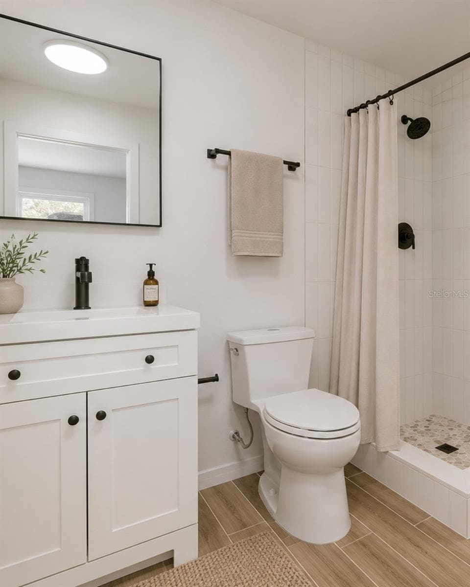 Single Family Residence at 1734 MARYLAND AVE NE, ST PETERSBURG, photo 6 of 12