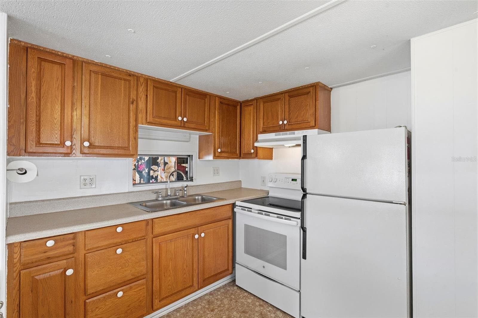 Mobile Home at 4687 67TH ST N #23, ST PETERSBURG, photo 3 of 21