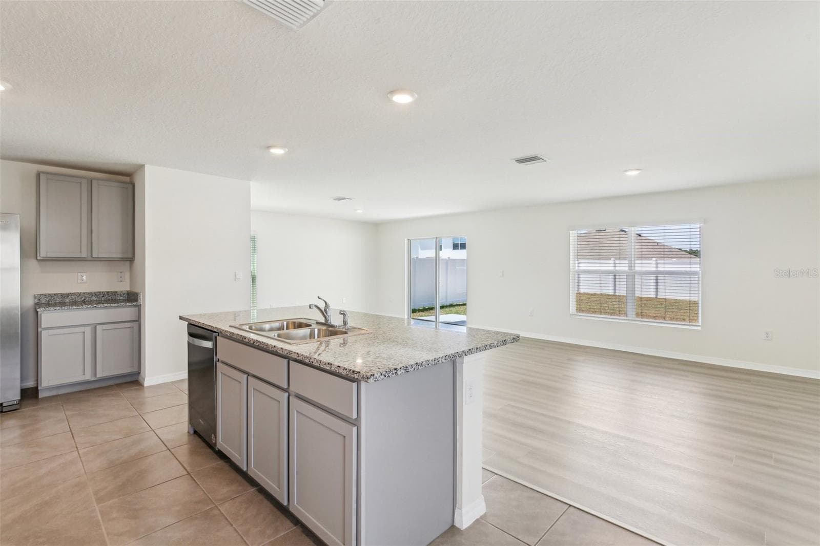 Single Family Residence at 36557 NIGHT STRAWBERRY CT, DADE CITY, photo 10 of 59