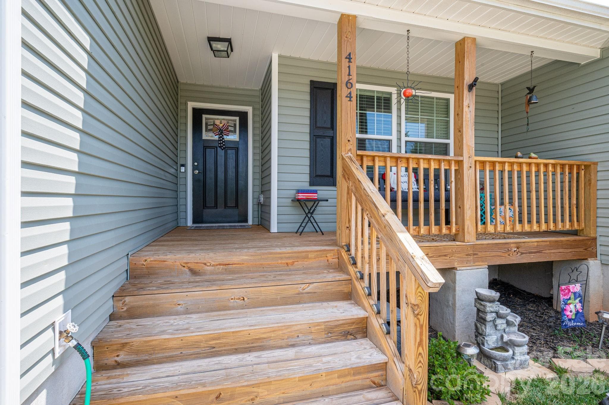 Covered front porch and entry - Newton