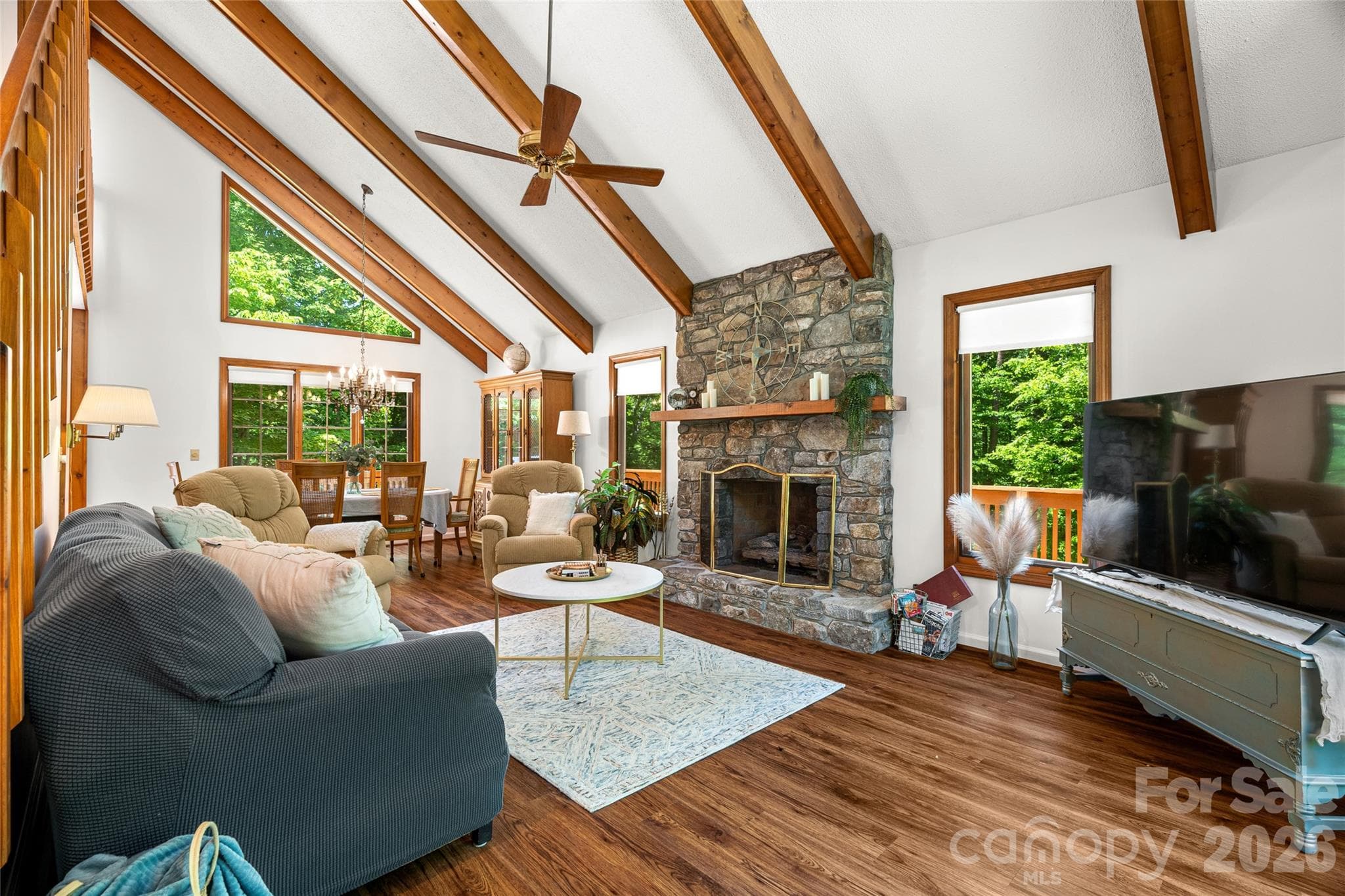 Single Family Residence at 340 Sugar Hollow Road, Fairview, photo 8 of 48