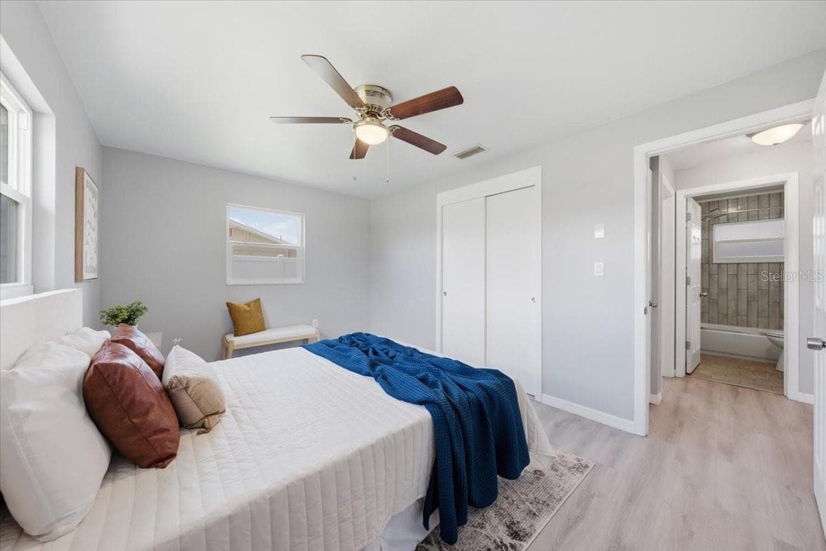 Single Family Residence at 3568 4TH AVE SE, LARGO, photo 23 of 35