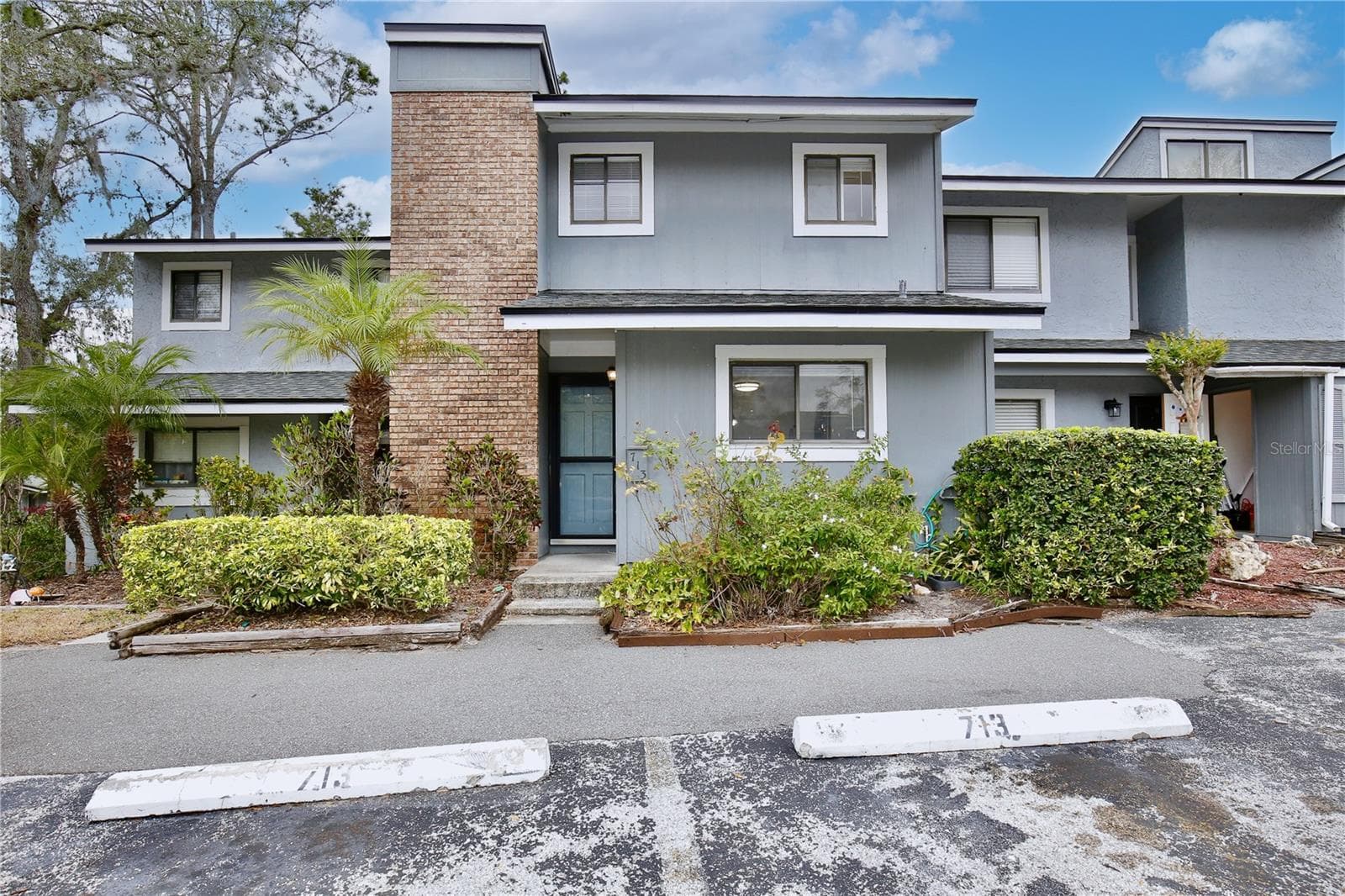 713 SAINT MATTHEW CIR