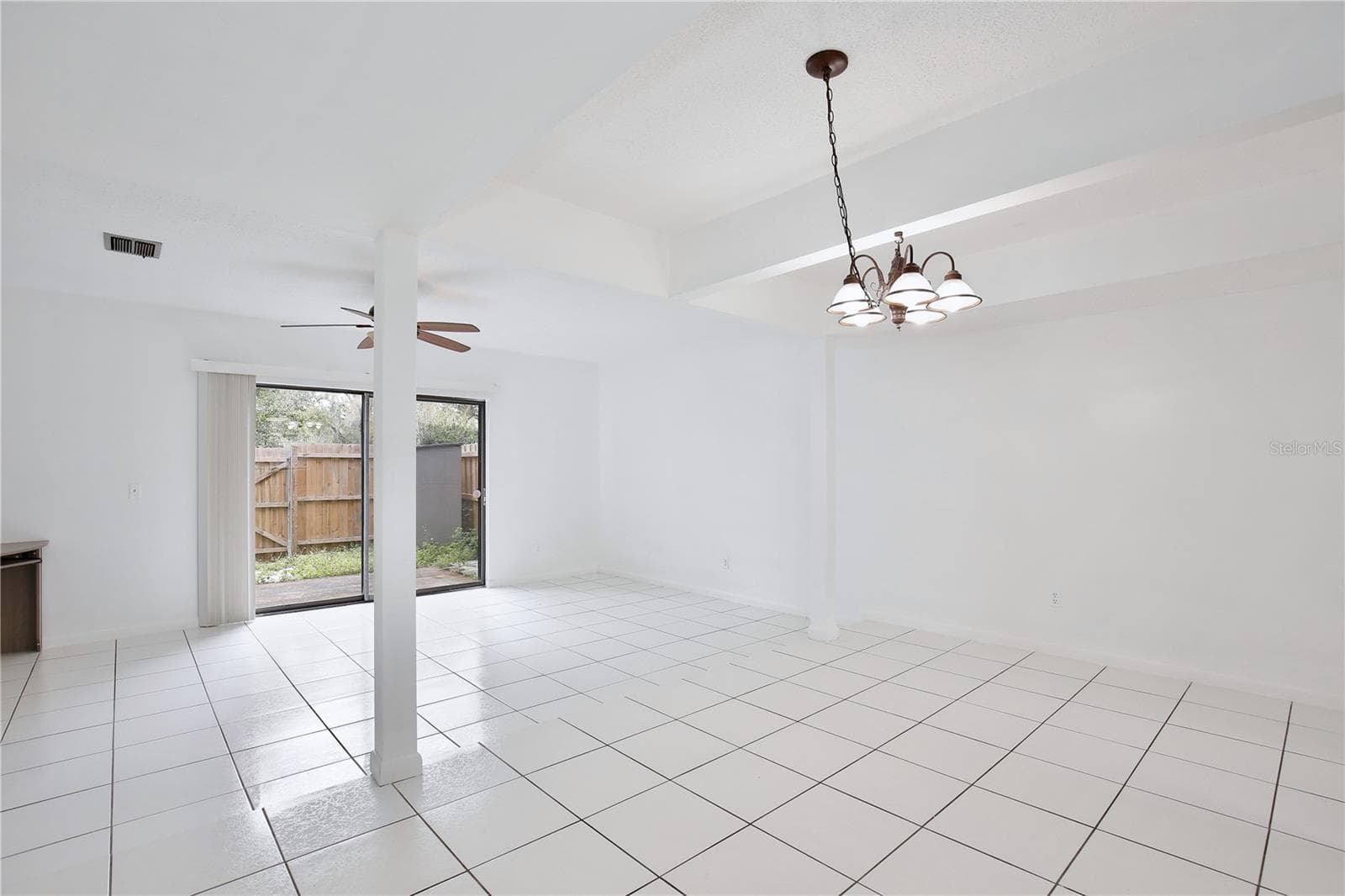 Townhouse at 713 SAINT MATTHEW CIR, ALTAMONTE SPRINGS, photo 9 of 23