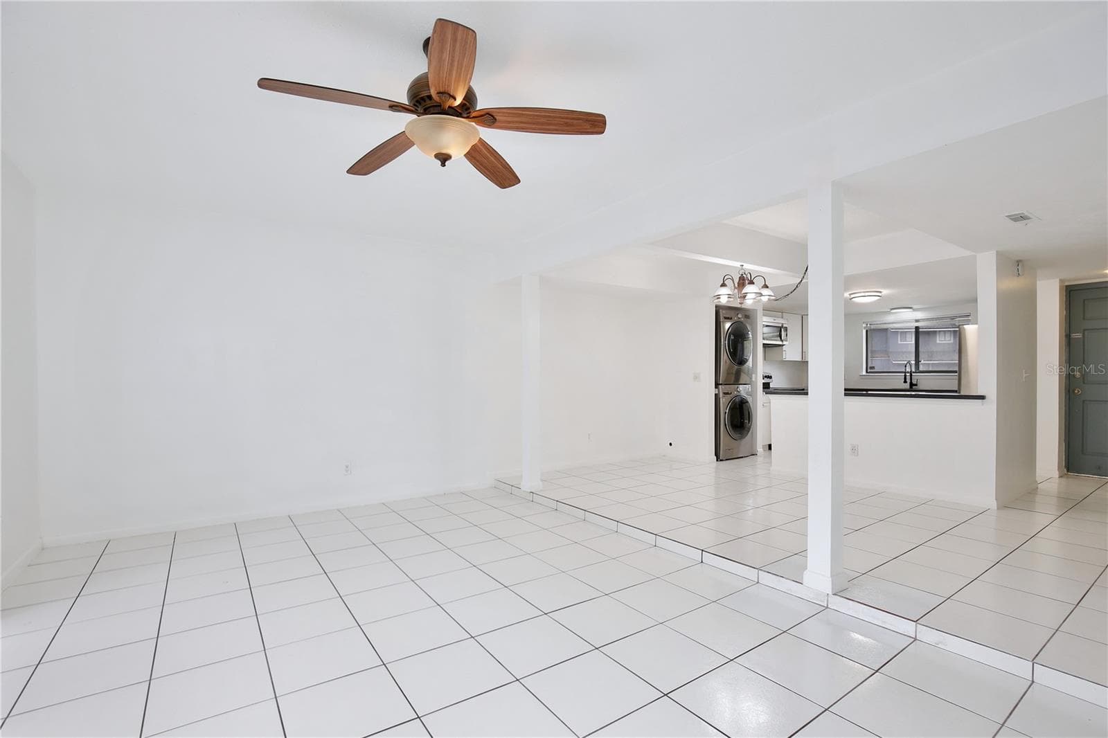 Townhouse at 713 SAINT MATTHEW CIR, ALTAMONTE SPRINGS, photo 11 of 23