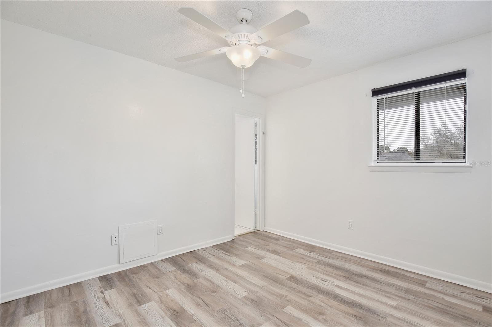 Townhouse at 713 SAINT MATTHEW CIR, ALTAMONTE SPRINGS, photo 16 of 23
