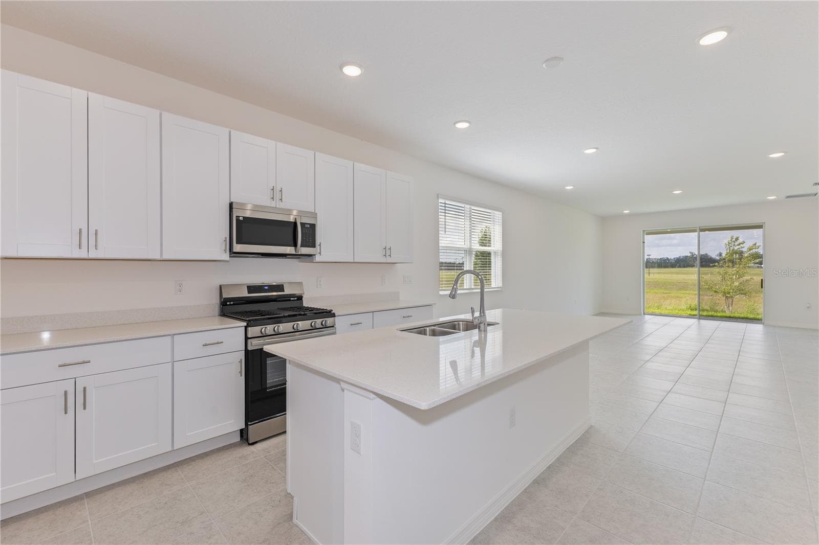 Single Family Residence at 9120 WILDLIGHT TRL, WILDWOOD, photo 2 of 17