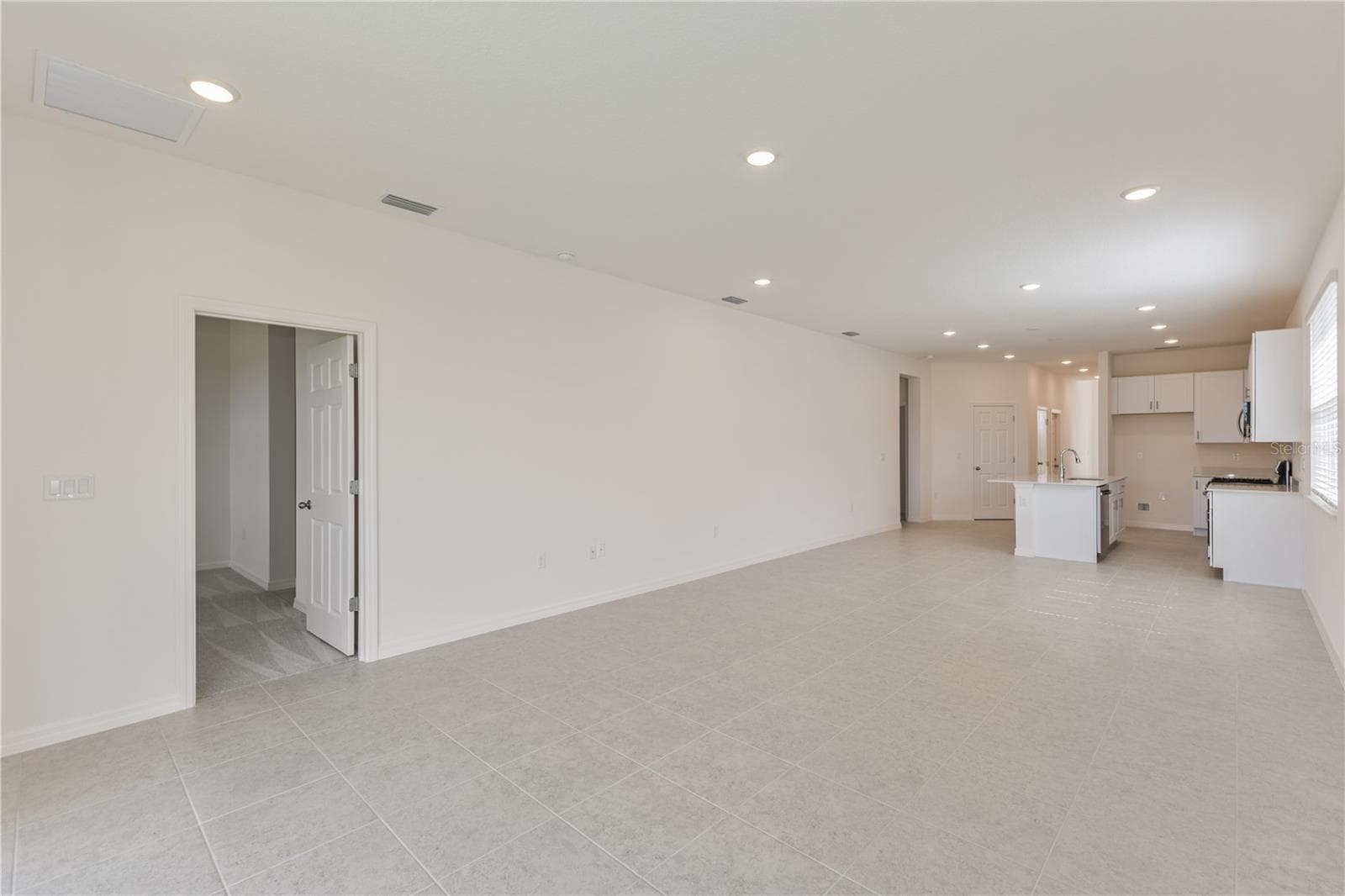 Single Family Residence at 9120 WILDLIGHT TRL, WILDWOOD, photo 7 of 17