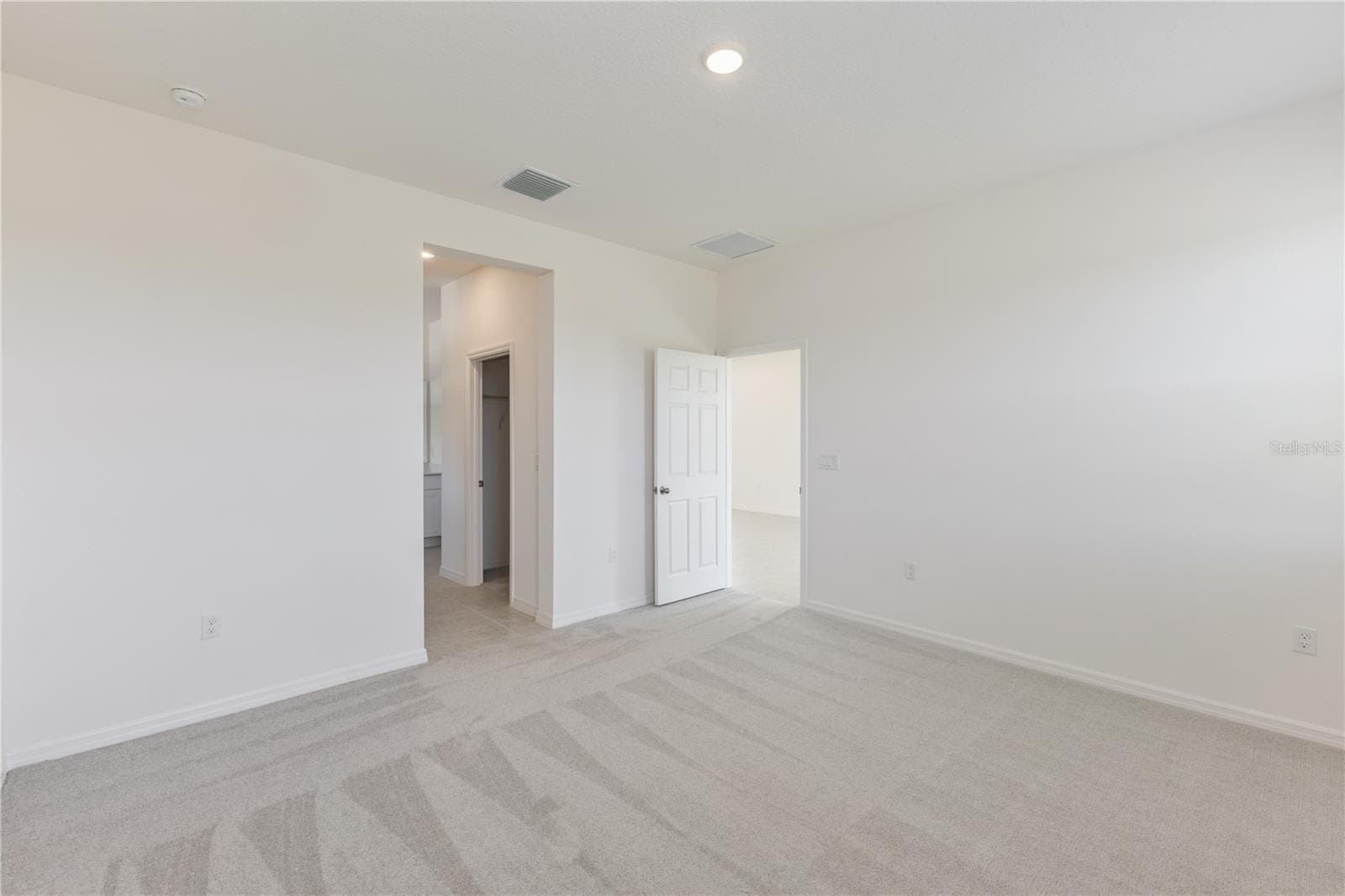 Single Family Residence at 9120 WILDLIGHT TRL, WILDWOOD, photo 10 of 17