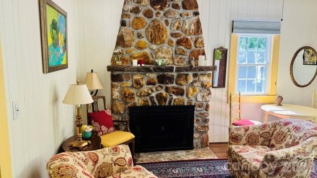 Single Family Residence at Hendersonville, photo 7 of 31
