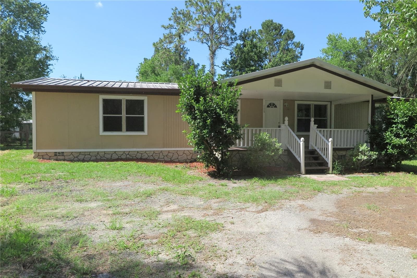 108 PINESHORE DR