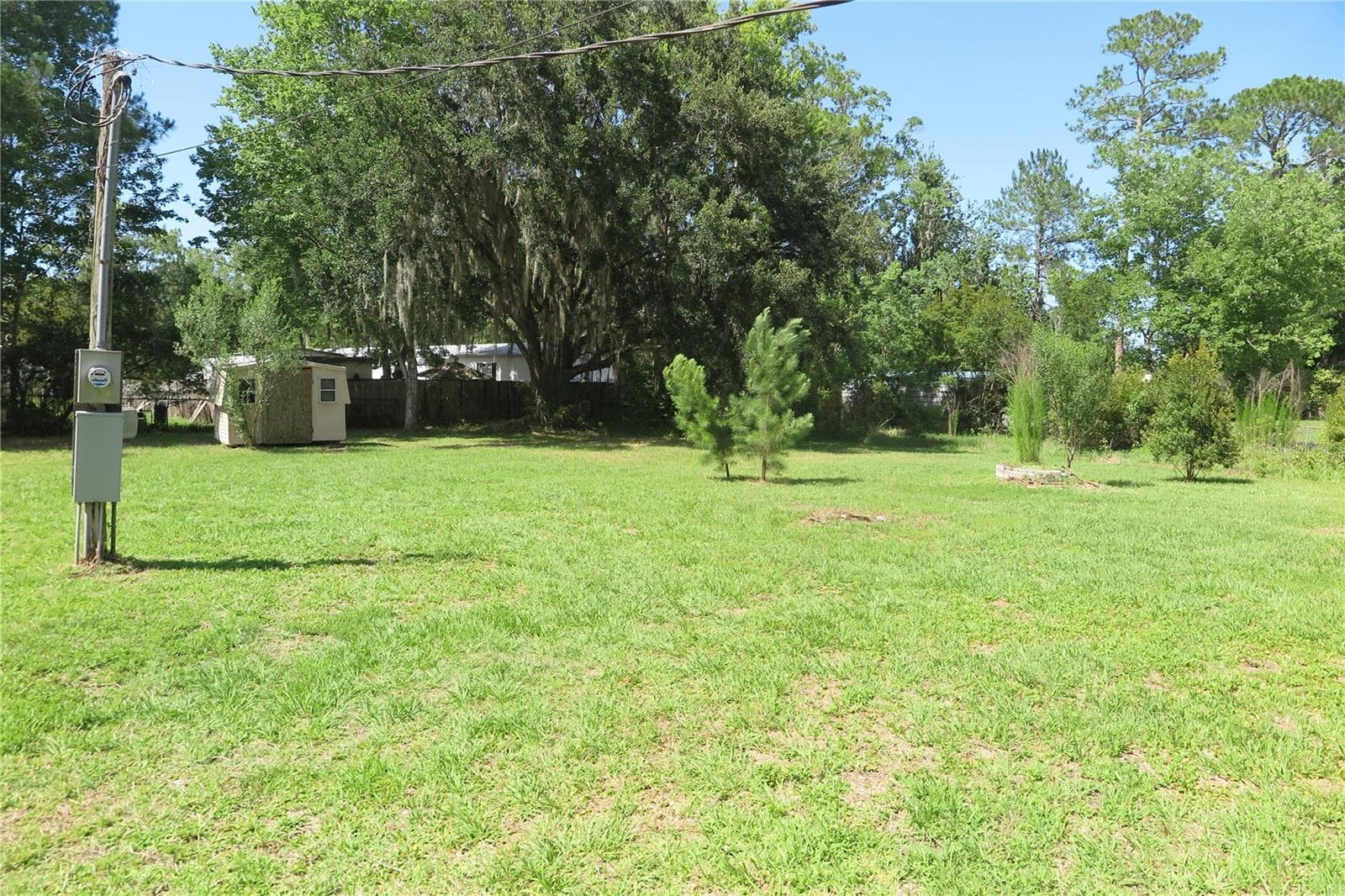 Manufactured Home at 108 PINESHORE DR, SATSUMA, photo 4 of 34