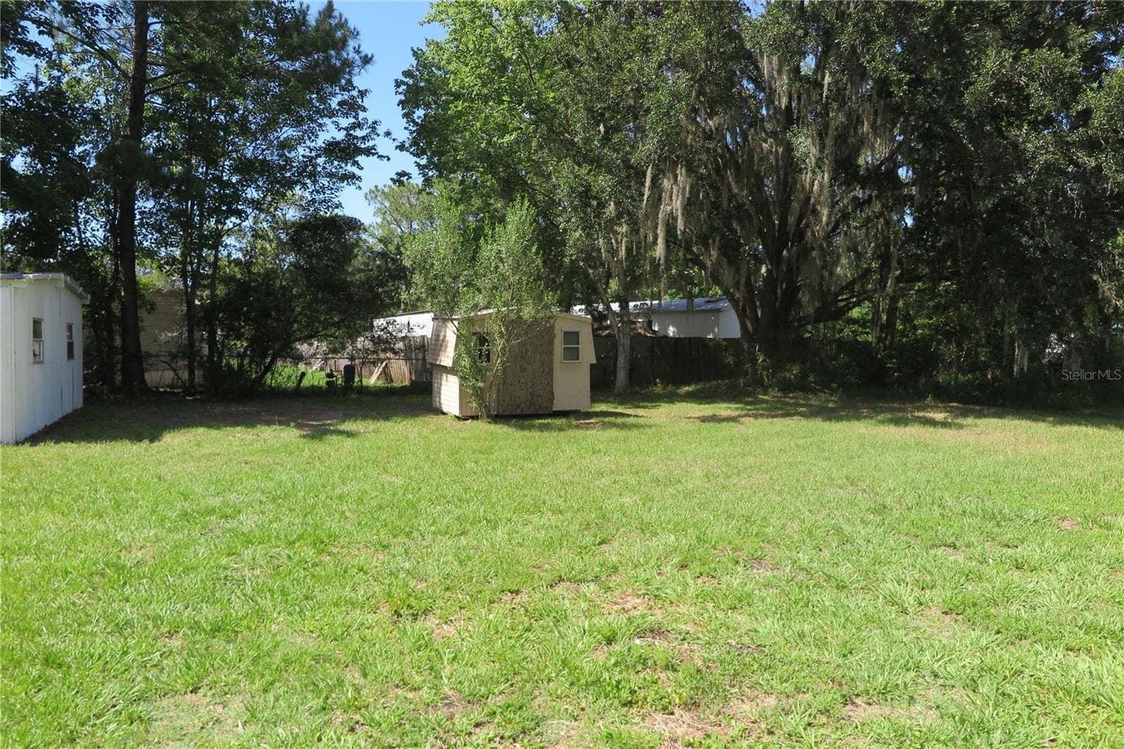 Manufactured Home at 108 PINESHORE DR, SATSUMA, photo 6 of 34