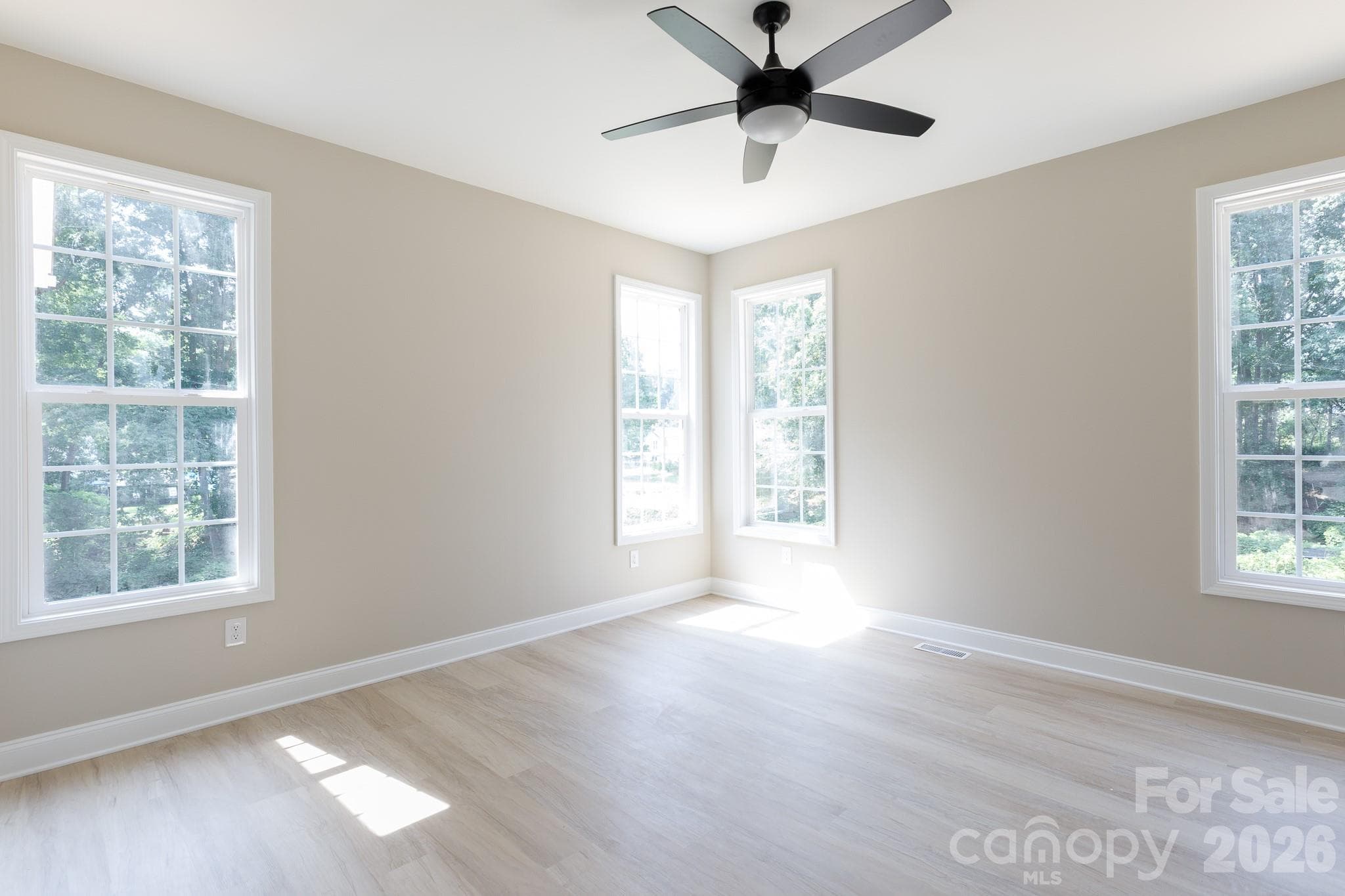 Single Family Residence at 571 Trexler Lane, Rock Hill, photo 5 of 21