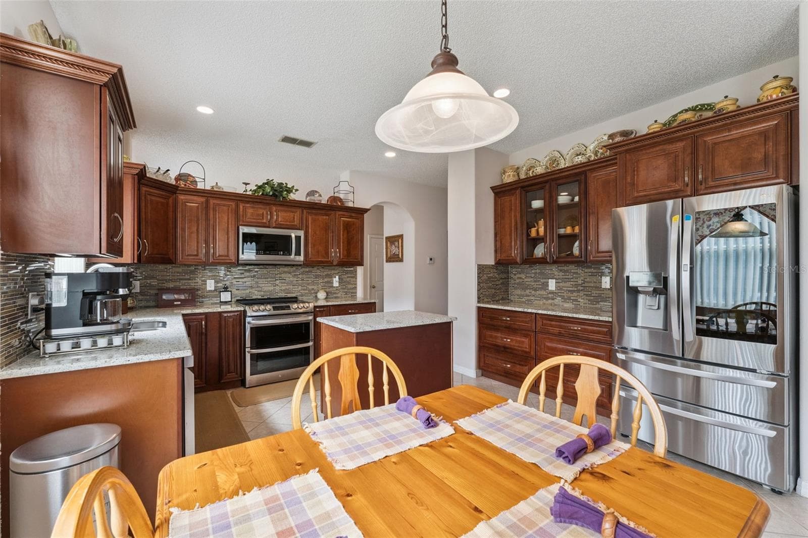 Kitchen - 9955 MEDALLION BLUFF LN, ORLANDO