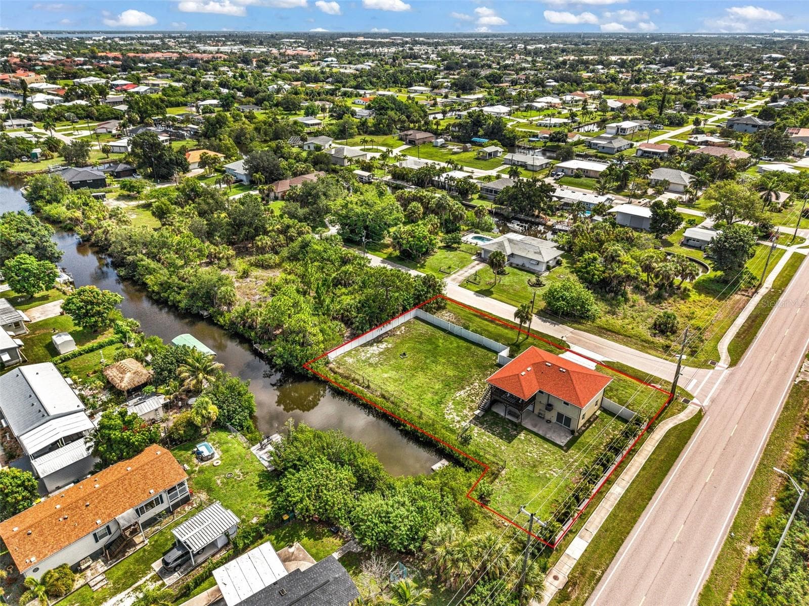 Single Family Residence at 3129 BANYAN WAY, PUNTA GORDA, photo 3 of 40