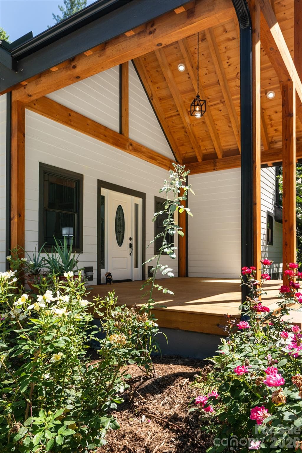 Single Family Residence at Hendersonville, photo 4 of 26