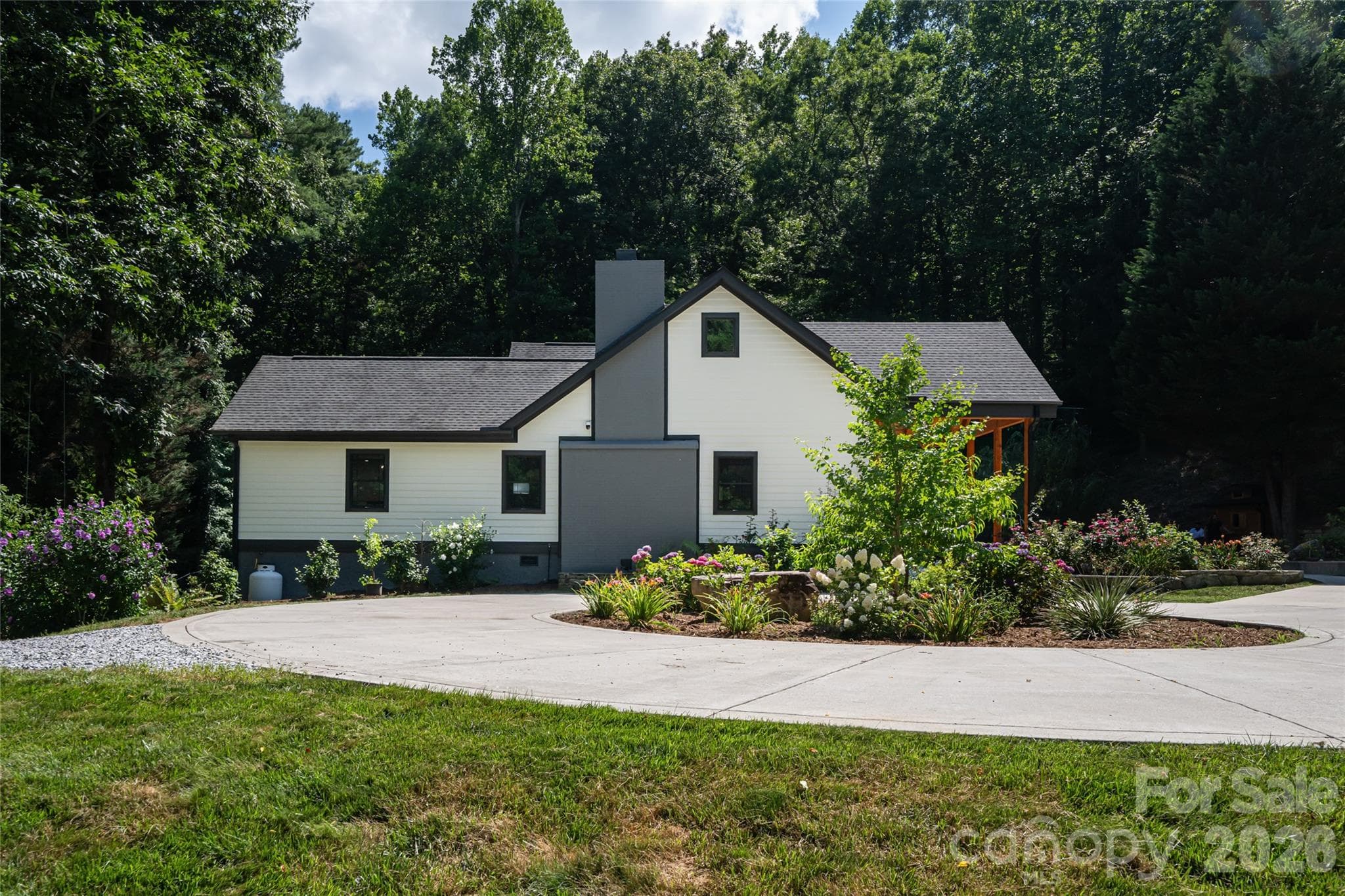 Single Family Residence at 86 Holiday Drive, Hendersonville, photo 24 of 26