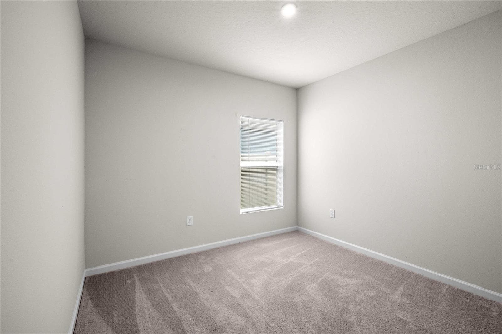 Both guest bedrooms are 10 x 10 - 35155 JOMAR AVE, ZEPHYRHILLS