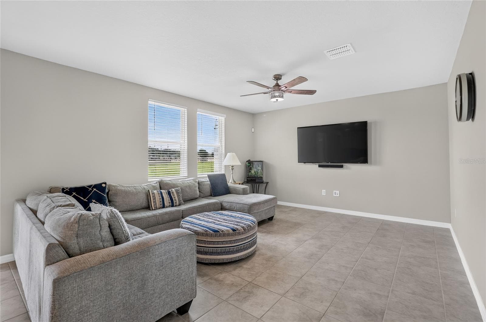 Living room - 3310 WEITZEL DR, HAINES CITY