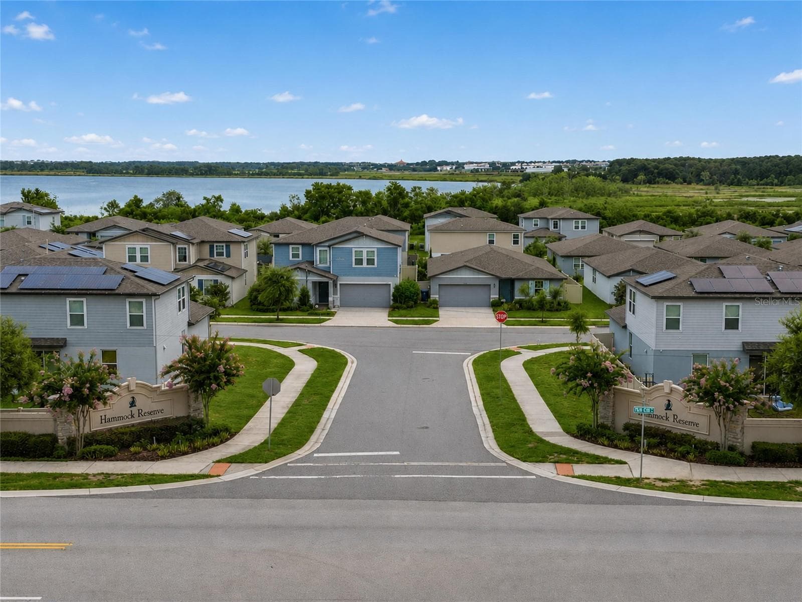 Entrance to the community - 3310 WEITZEL DR, HAINES CITY