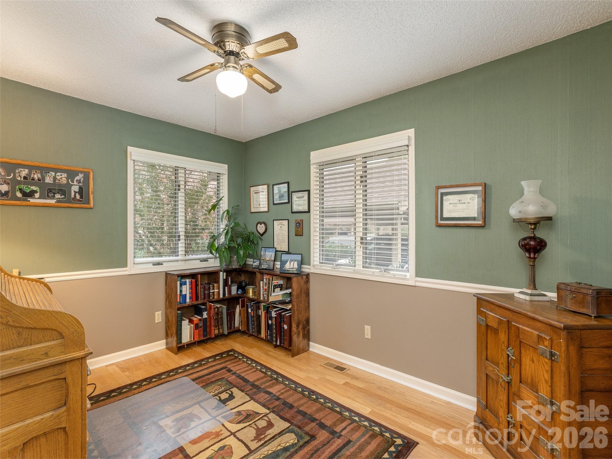 Large office or hobby room - 606 Red Oak Drive, Hendersonville