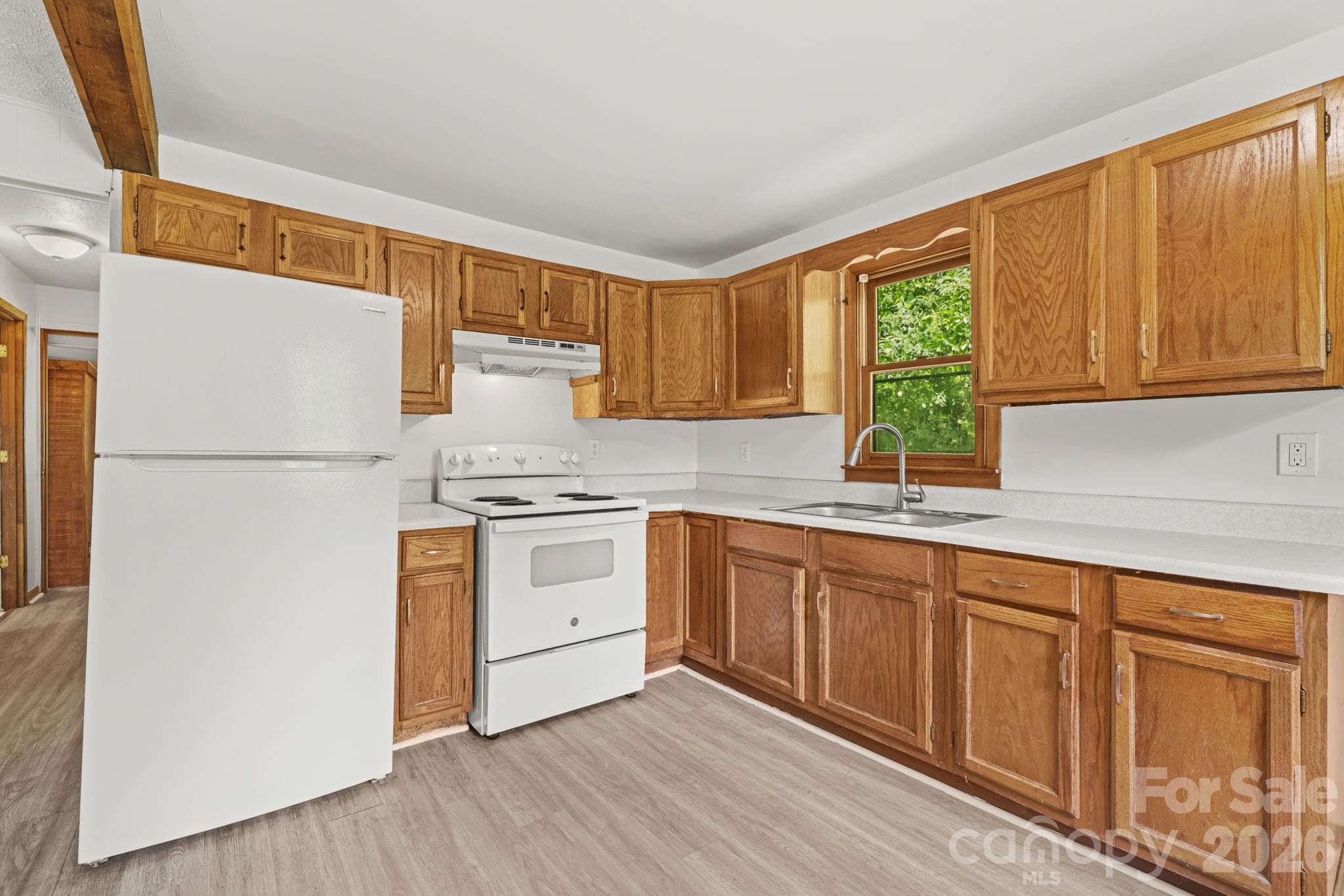 Single Family Residence at 6115 Skyland Drive, Sylva, photo 10 of 35
