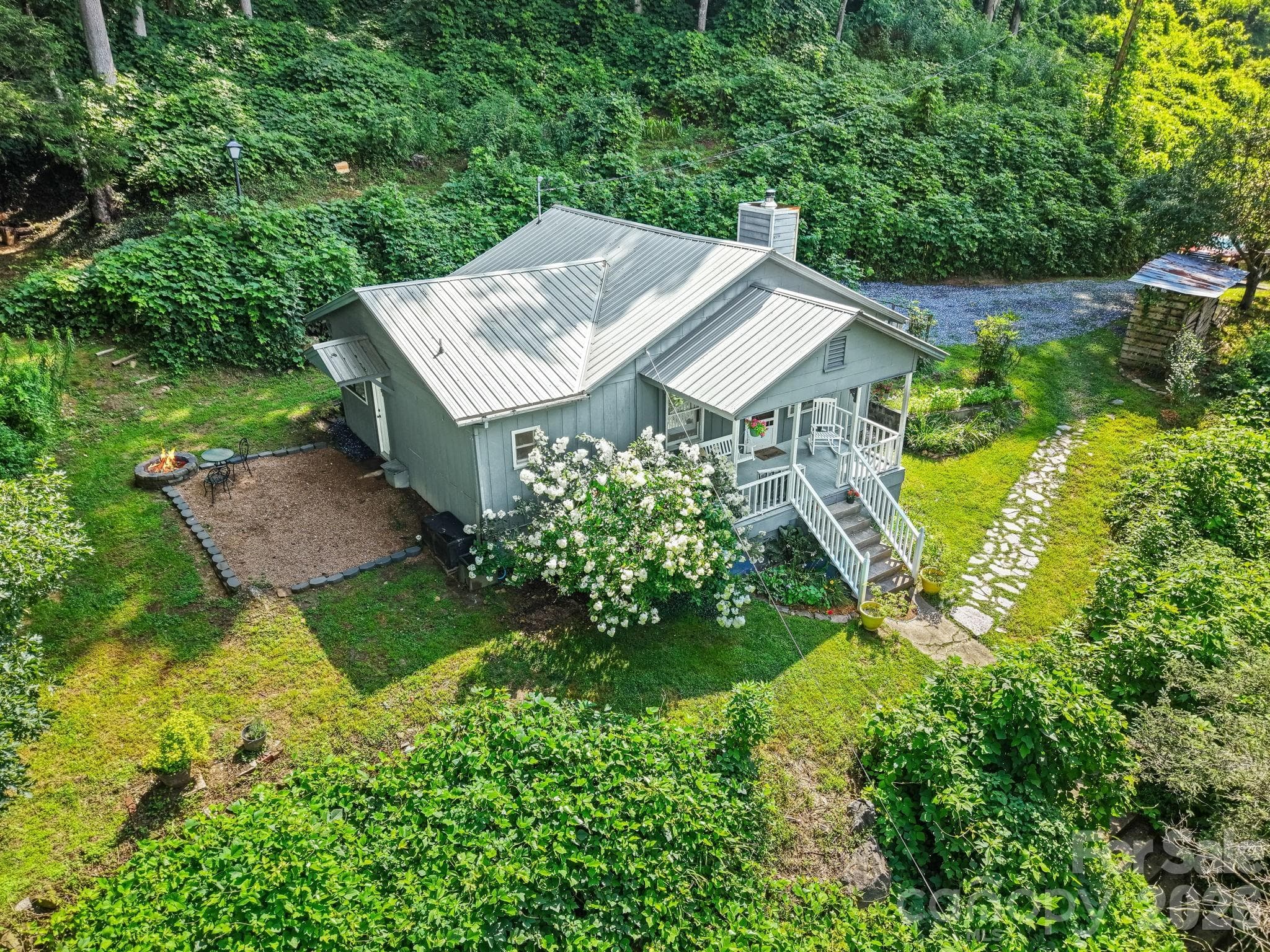 Welcome Home... - 6115 Skyland Drive, Sylva