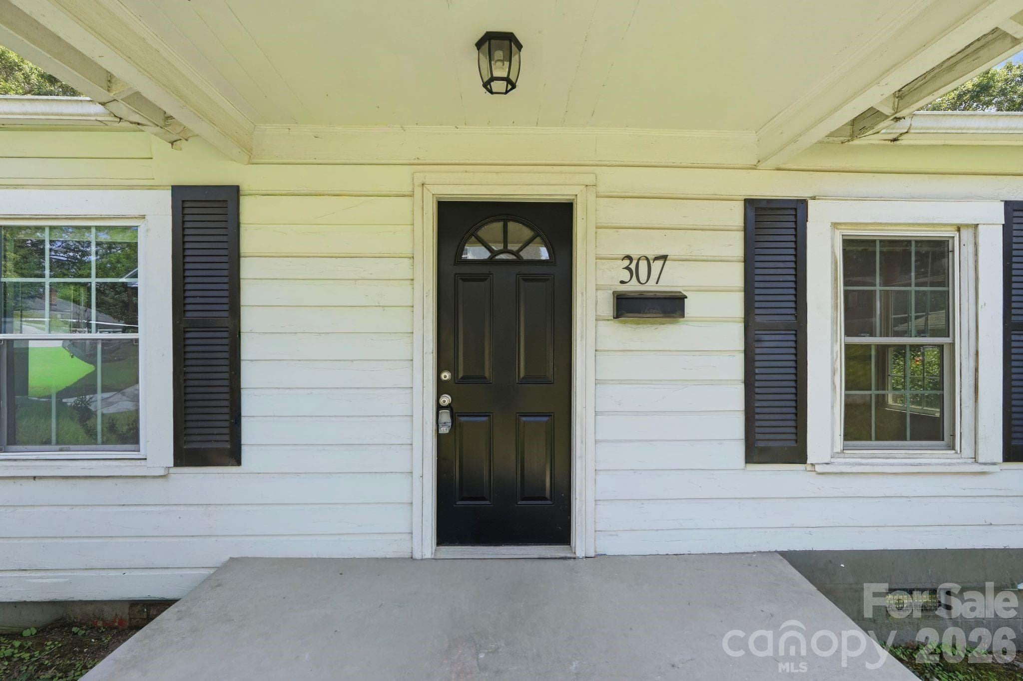 Front Porch - Belmont