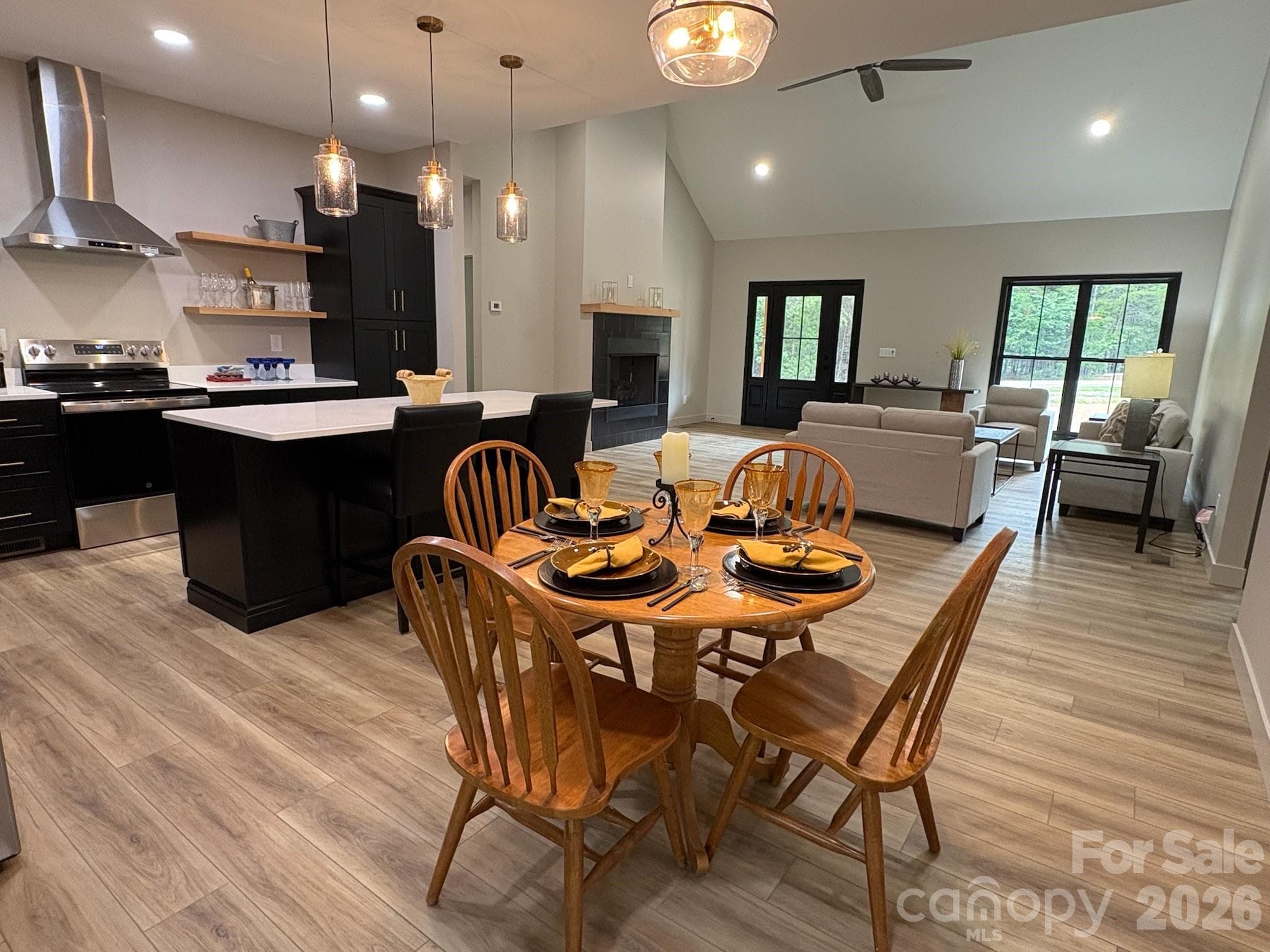 Single Family Residence at Rutherfordton, photo 2 of 21