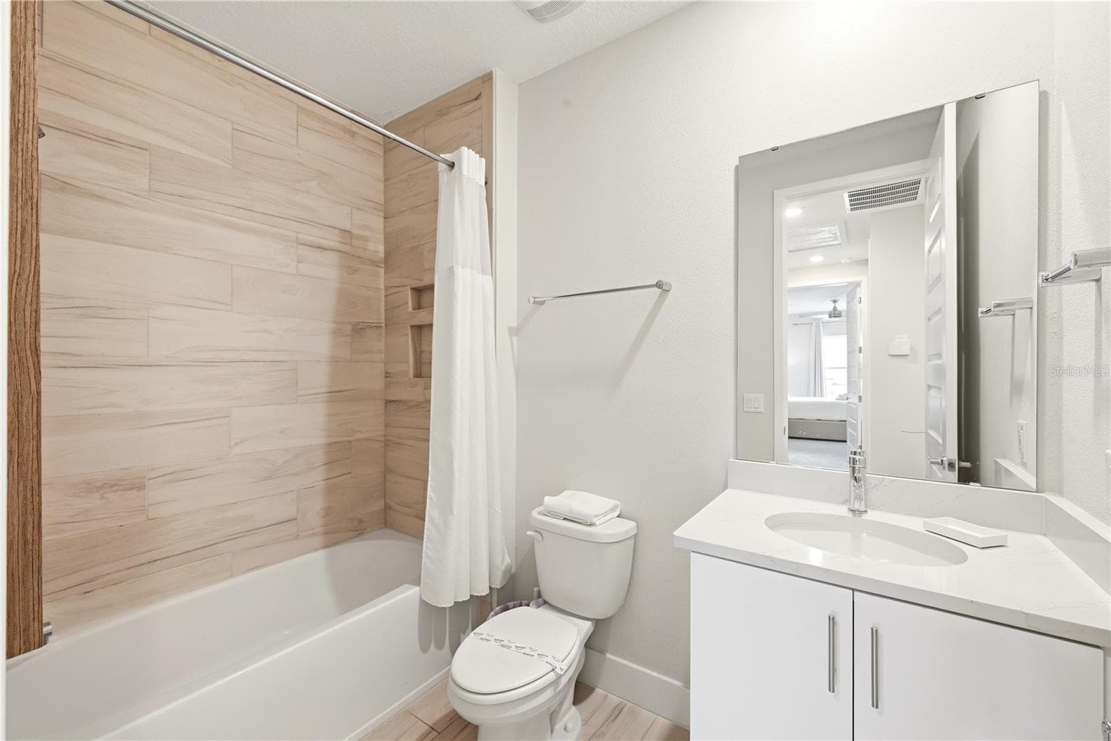 Townhouse at 7909 DRAW ST, REUNION, photo 8 of 30