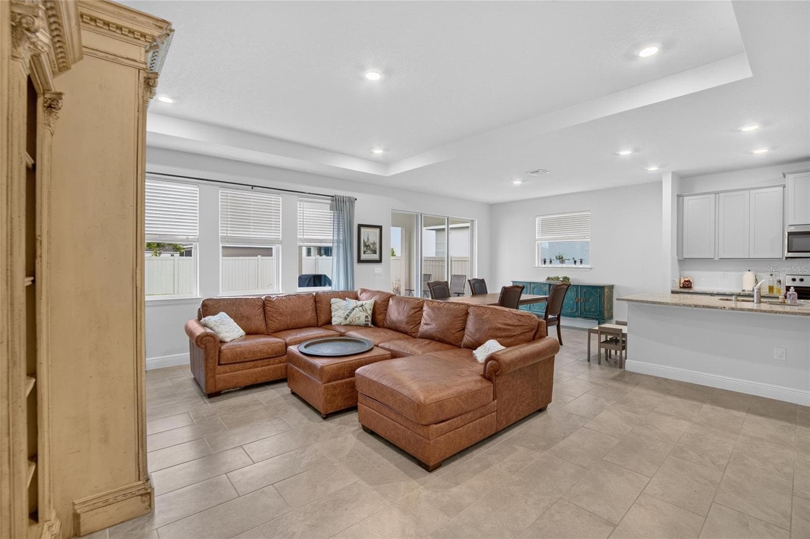 Single Family Residence at 5633 HAWKS CAY ST, APOLLO BEACH, photo 10 of 54