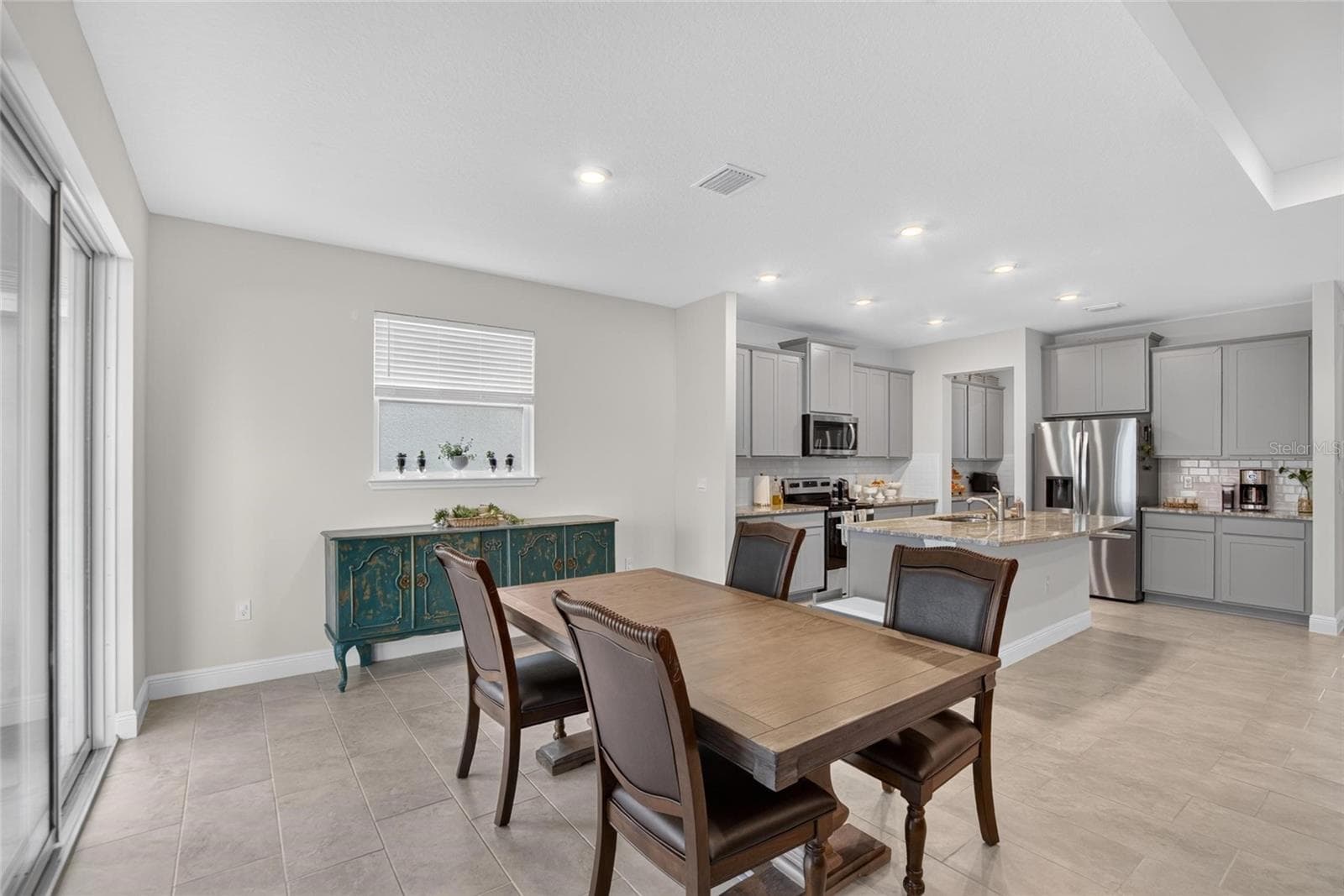 Single Family Residence at 5633 HAWKS CAY ST, APOLLO BEACH, photo 11 of 54