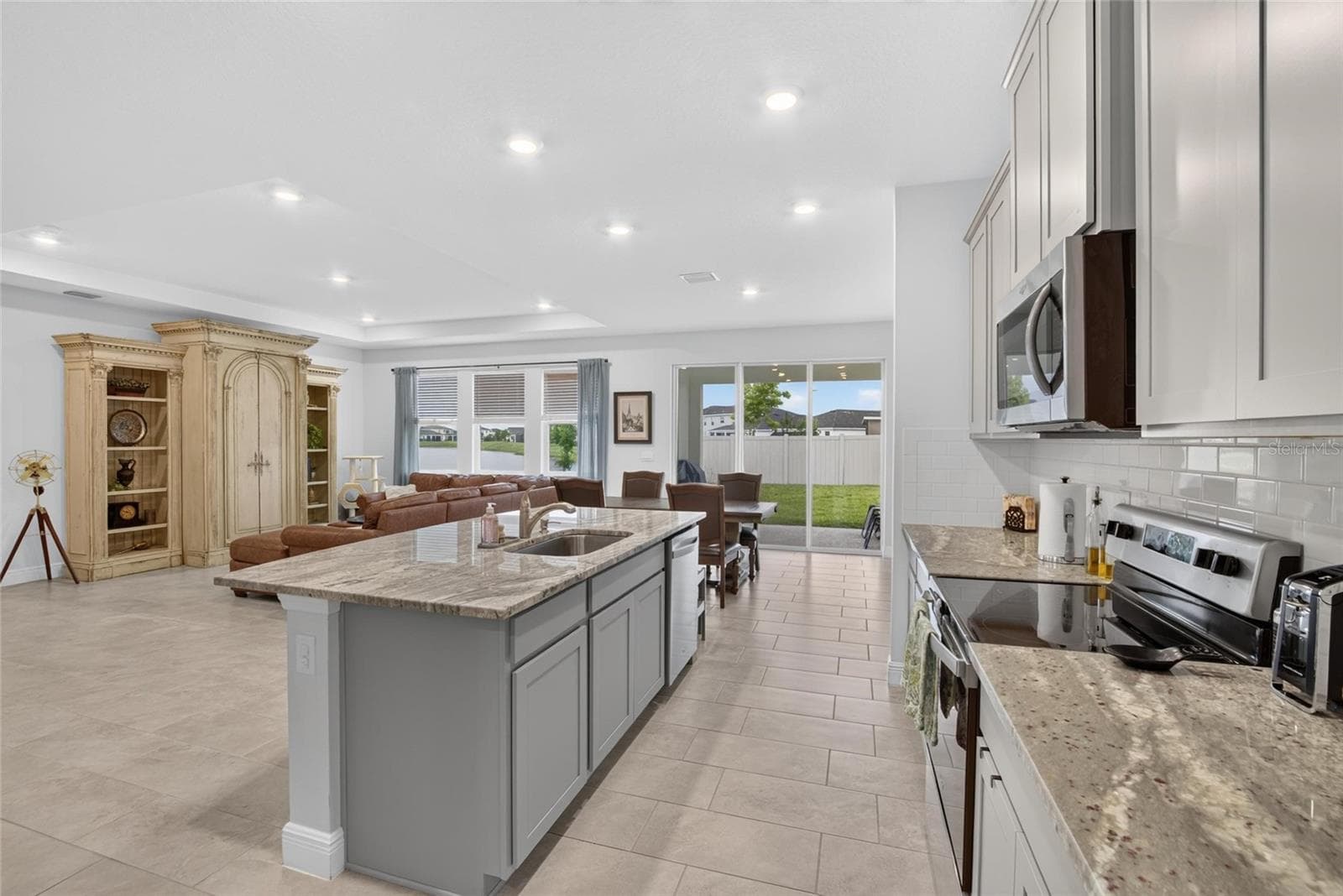 Single Family Residence at 5633 HAWKS CAY ST, APOLLO BEACH, photo 14 of 54
