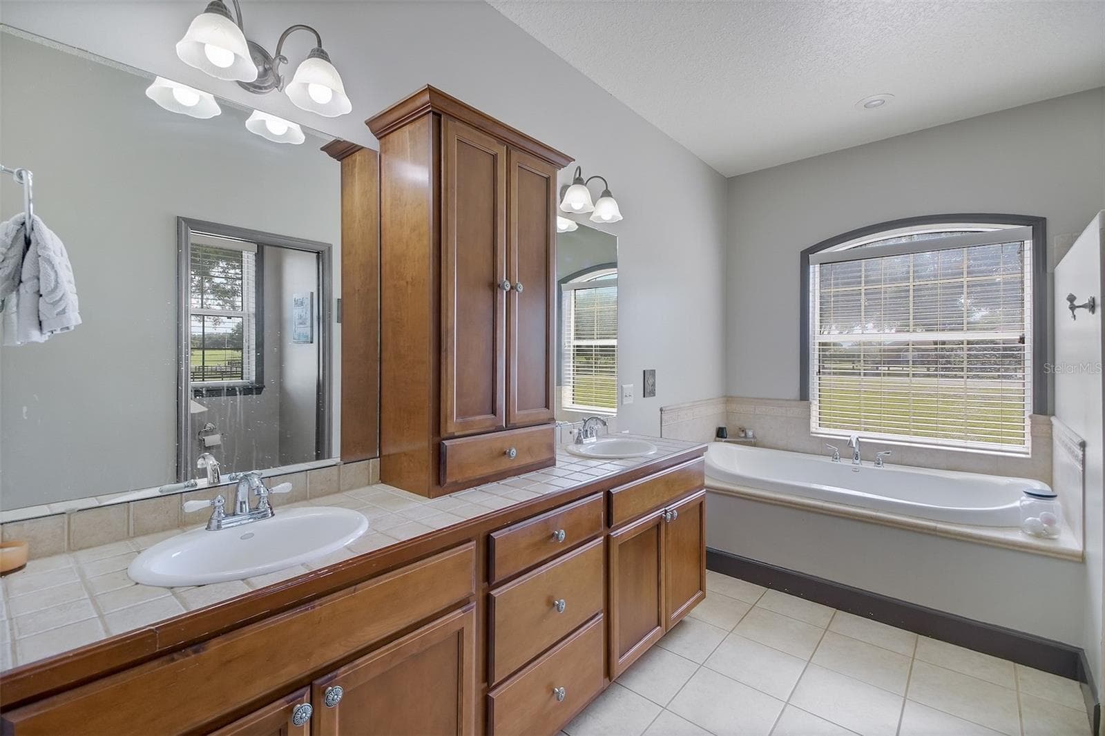 Primary Bathroom - 35405 STAGECOACH TRL, EUSTIS