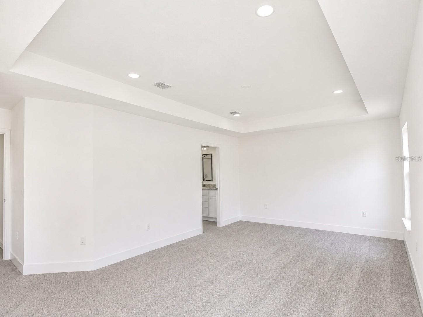 Single Family Residence at 1671 ANN ROSE WAY, LEESBURG, photo 4 of 13