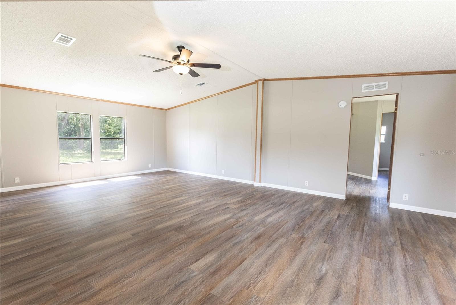 Living room - 968 CR222 RD, OXFORD