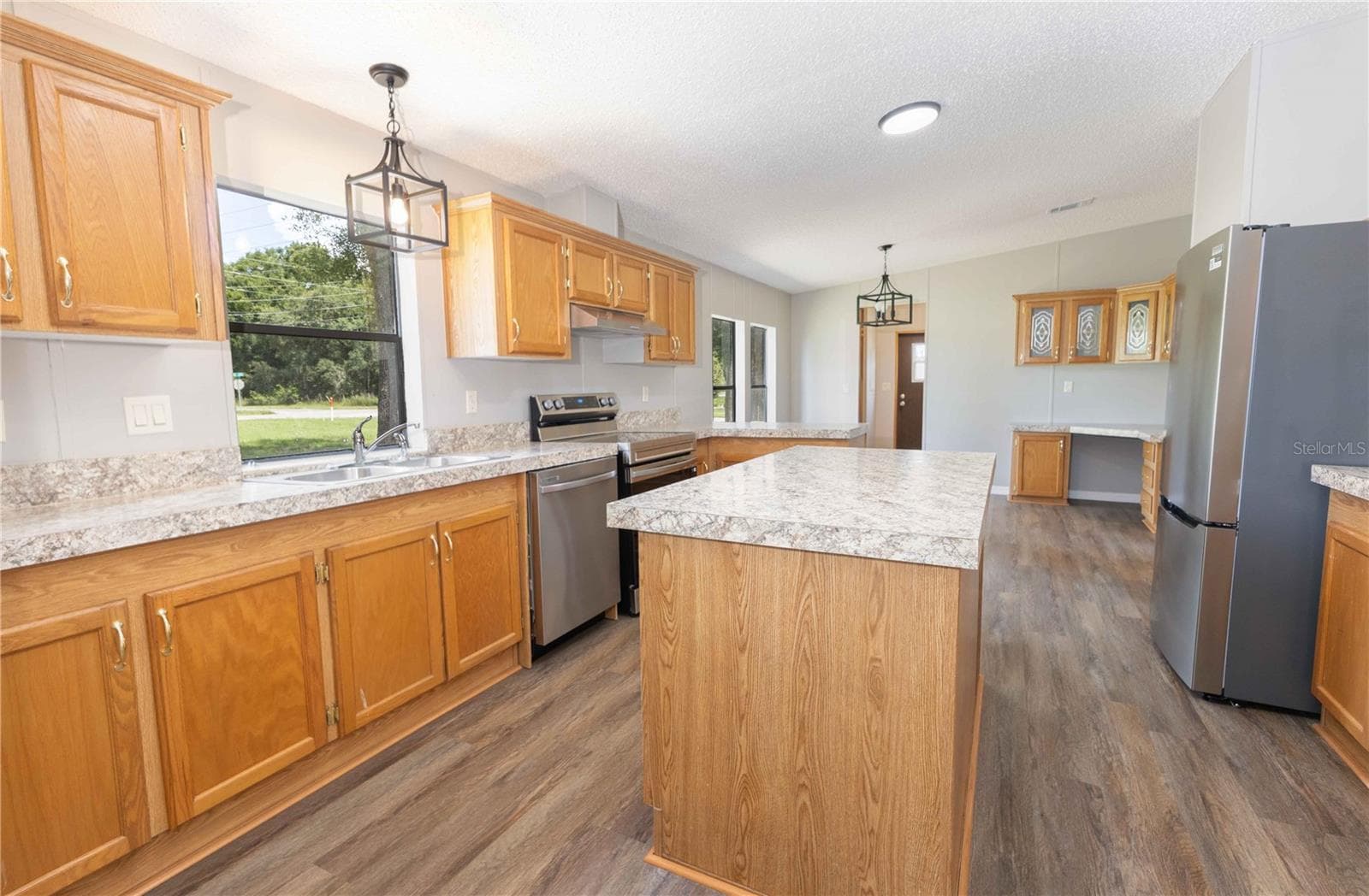 Kitchen with center island - 968 CR222 RD, OXFORD