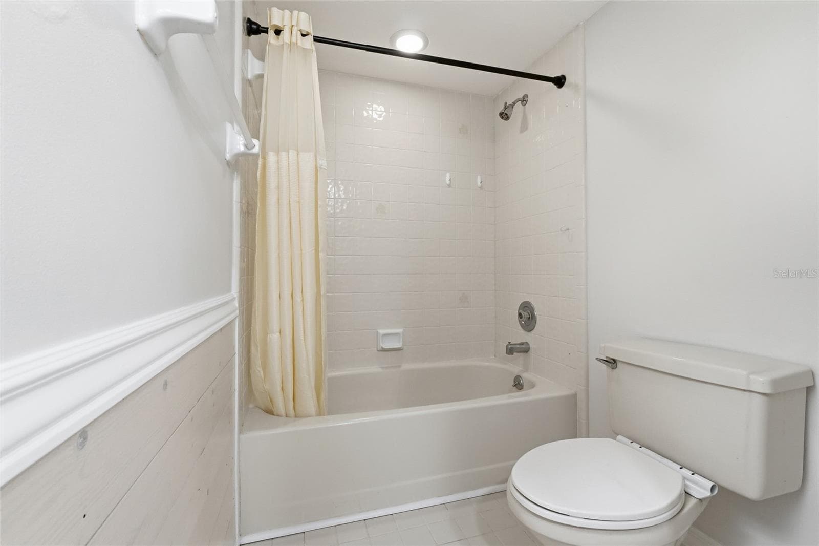 Condominium at 1055 N KENSINGTON PARK DR S #612, ALTAMONTE SPRINGS, photo 12 of 21