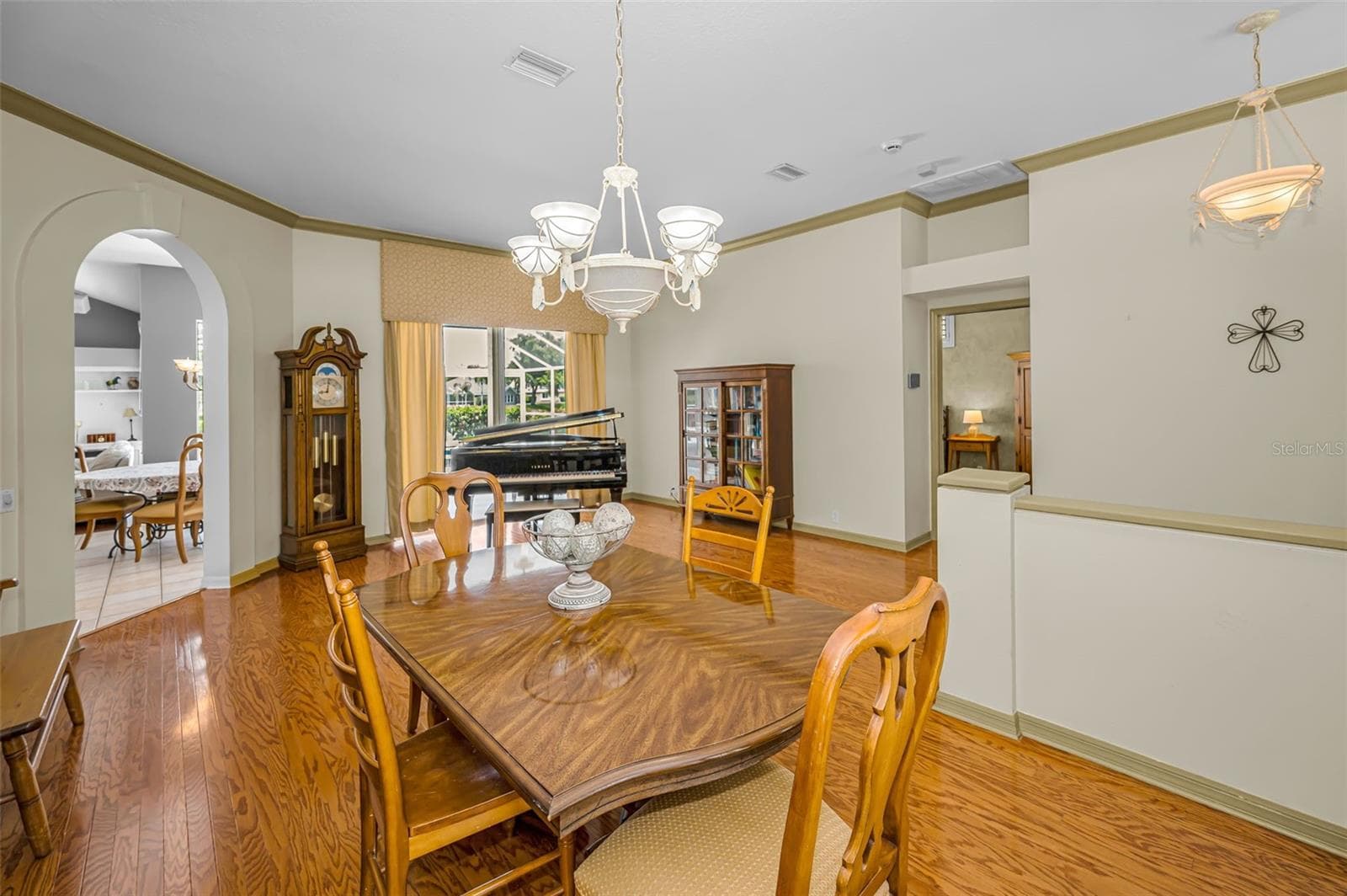 Formal Dining Room - 4084 LIGUSTRUM DR, PALM HARBOR