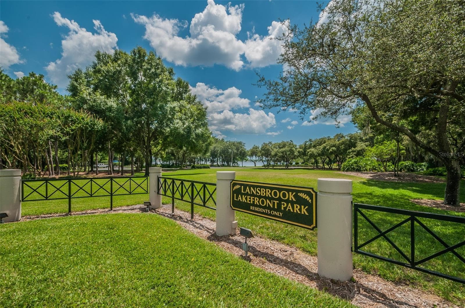Lansbrook Lakefront Park w/private access to Lake Tarpon - 4084 LIGUSTRUM DR, PALM HARBOR