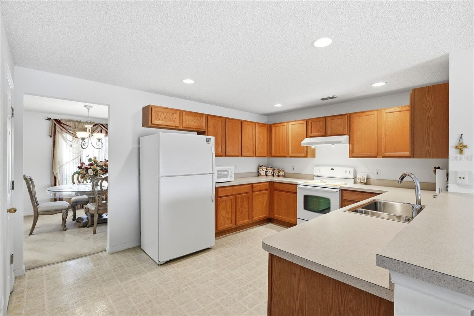 Single Family Residence at 516 GLEN HAVEN DR, DELTONA, photo 38 of 58